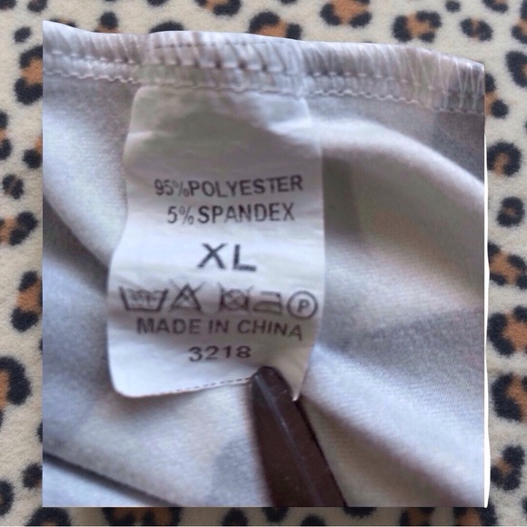 Leopard Print Tunic Blouse - XL - Button Detail + Flattering Fit - Picture 8 of 12